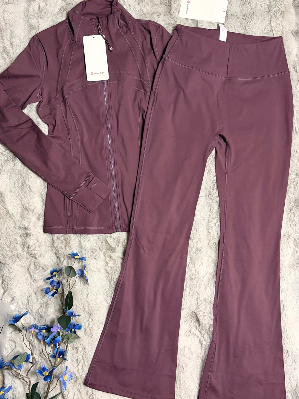 lululemon athletica Women's Plum Flare Leggings & Zip Jacket Set Size 8(M)